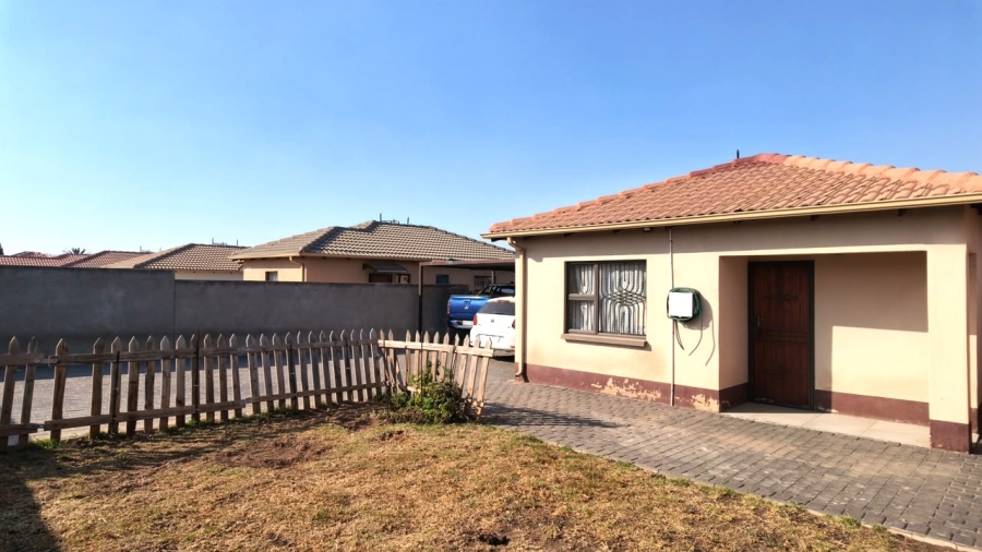 3 Bedroom Property for Sale in Delmore Park Gauteng