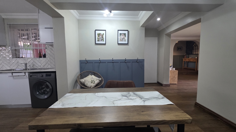 3 Bedroom Property for Sale in Garsfontein Gauteng