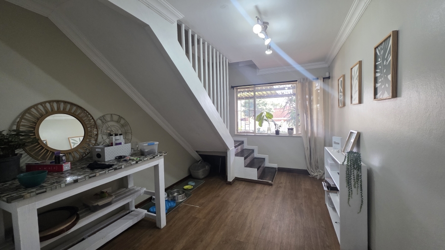 3 Bedroom Property for Sale in Garsfontein Gauteng