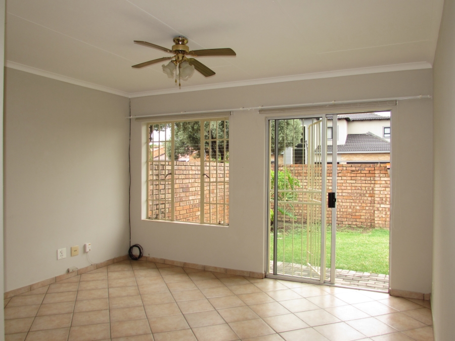 2 Bedroom Property for Sale in Annlin Gauteng