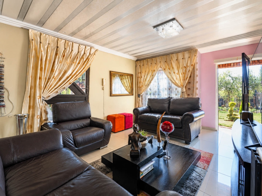 4 Bedroom Property for Sale in Amandasig Gauteng