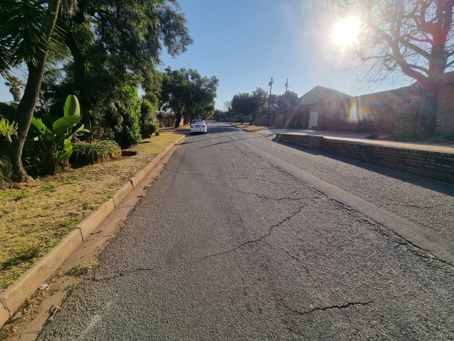 4 Bedroom Property for Sale in Florida Park Gauteng