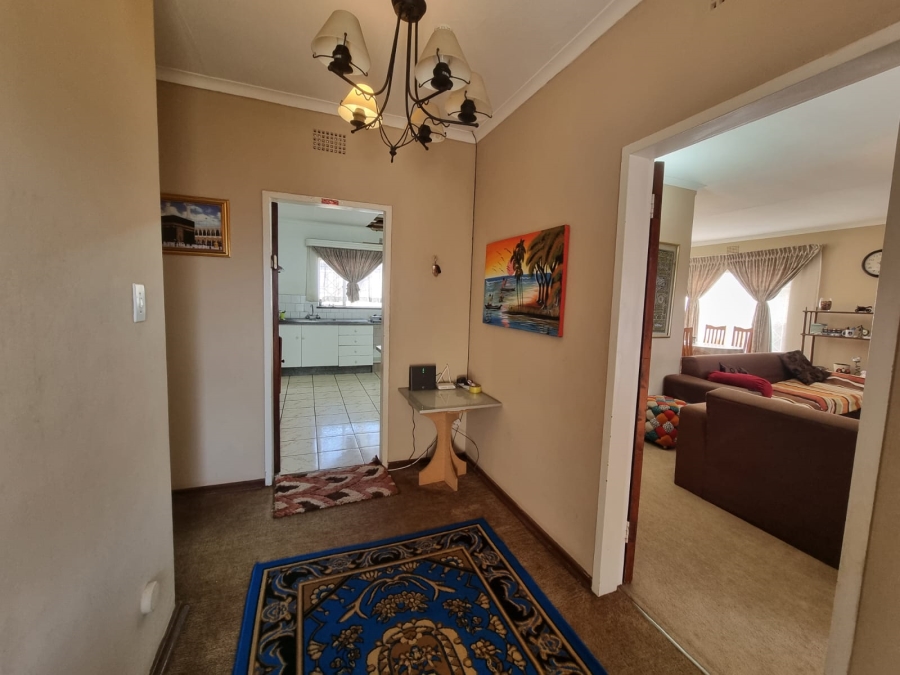 4 Bedroom Property for Sale in Florida Park Gauteng