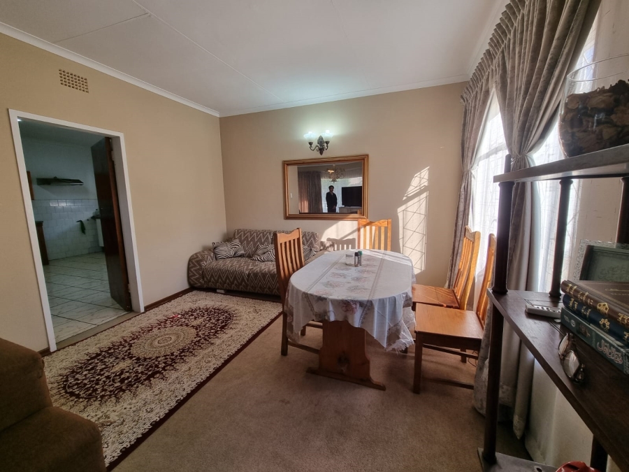 4 Bedroom Property for Sale in Florida Park Gauteng