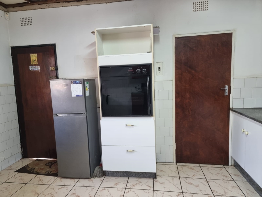 4 Bedroom Property for Sale in Florida Park Gauteng