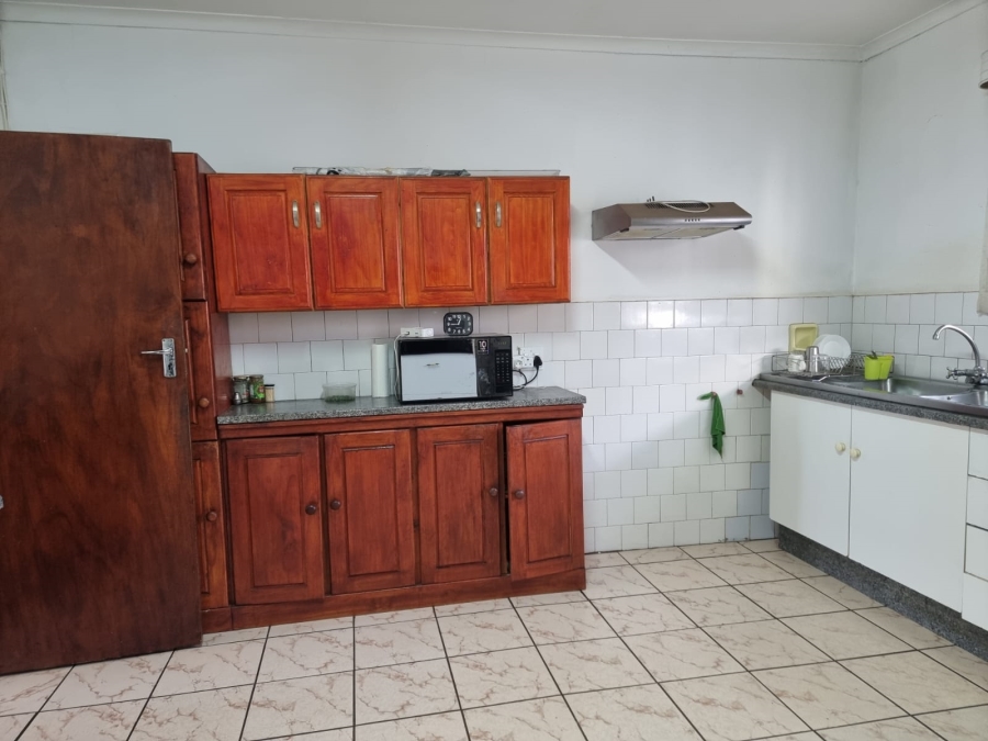 4 Bedroom Property for Sale in Florida Park Gauteng