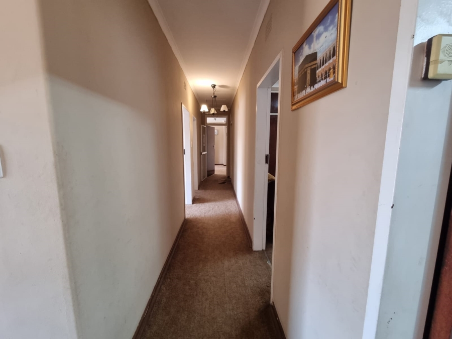 4 Bedroom Property for Sale in Florida Park Gauteng