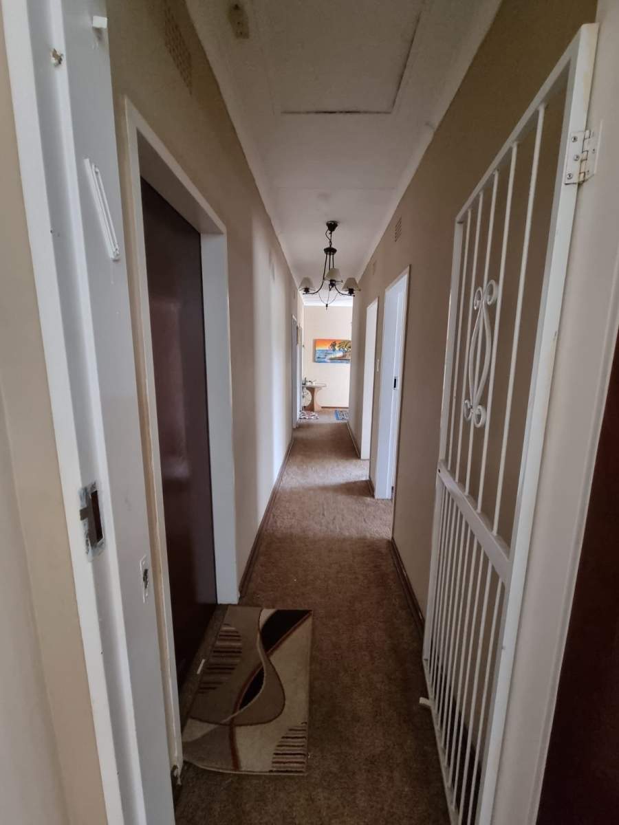 4 Bedroom Property for Sale in Florida Park Gauteng