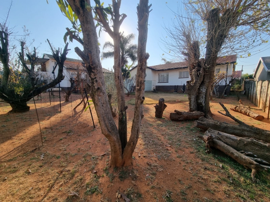 4 Bedroom Property for Sale in Florida Park Gauteng
