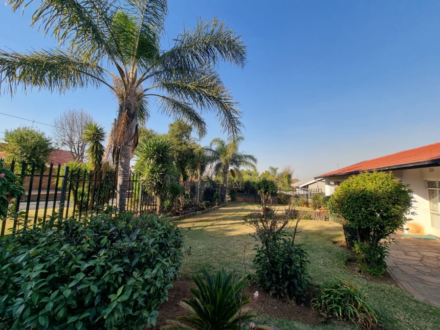 4 Bedroom Property for Sale in Florida Park Gauteng