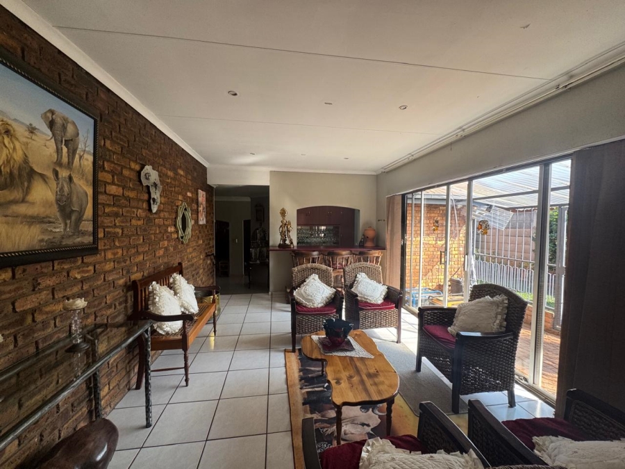 3 Bedroom Property for Sale in Sunair Park Gauteng