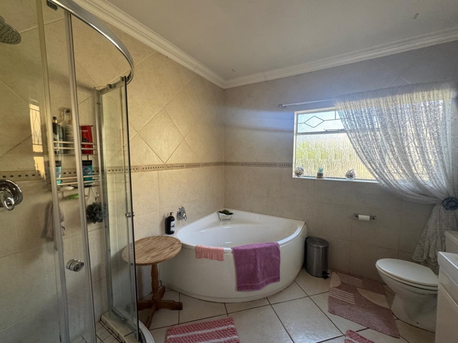 3 Bedroom Property for Sale in Sunair Park Gauteng