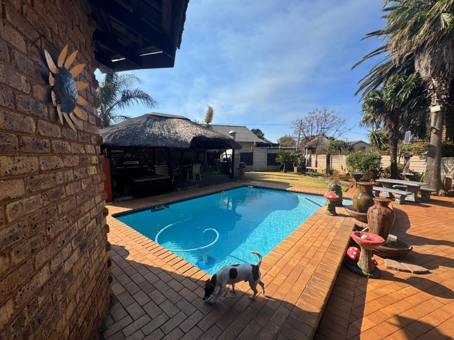 3 Bedroom Property for Sale in Sunair Park Gauteng