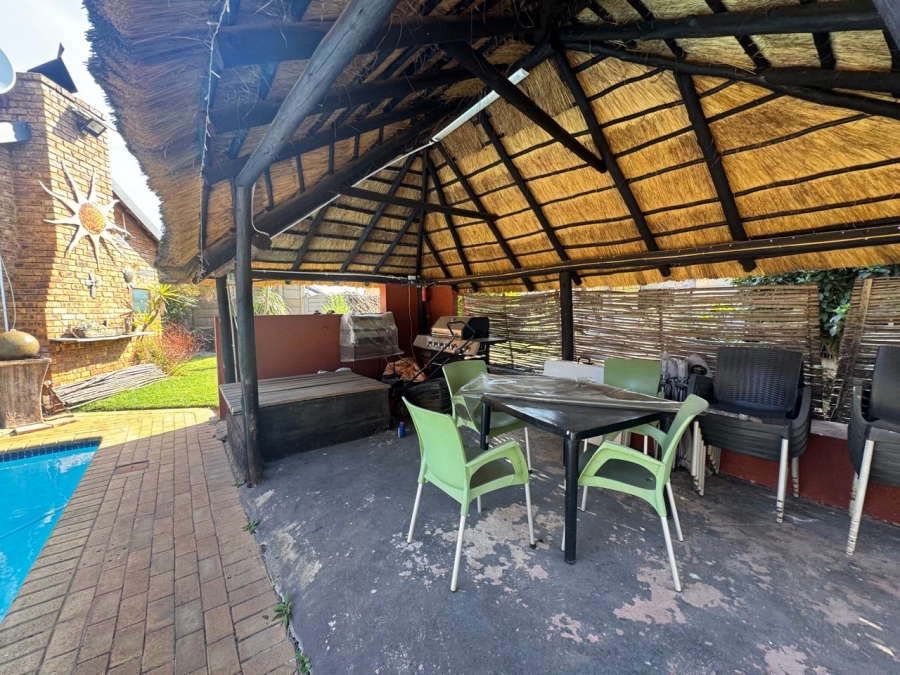3 Bedroom Property for Sale in Sunair Park Gauteng