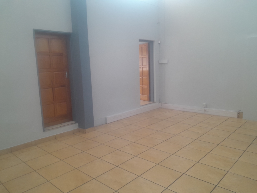 To Let Commercial Property for Rent in Parkhill Gardens Gauteng