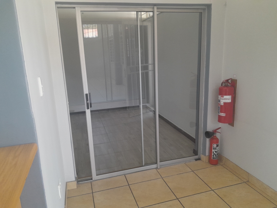To Let Commercial Property for Rent in Parkhill Gardens Gauteng
