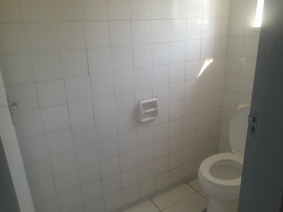 To Let Commercial Property for Rent in Parkhill Gardens Gauteng