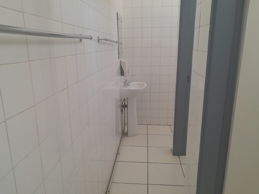 To Let Commercial Property for Rent in Parkhill Gardens Gauteng