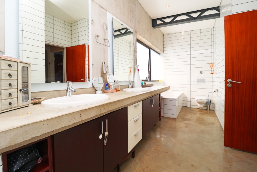 4 Bedroom Property for Sale in Norwood Gauteng