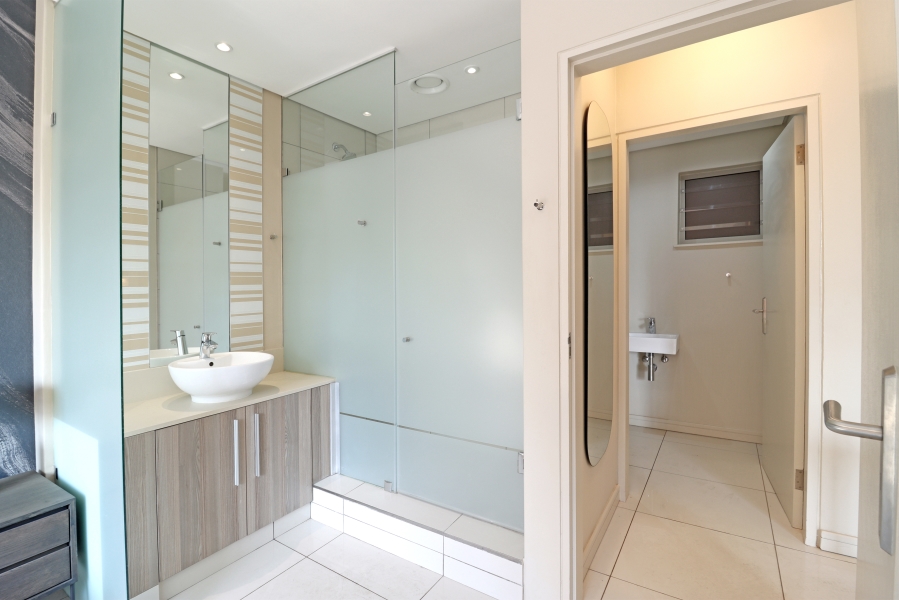 2 Bedroom Property for Sale in Rosebank Gauteng