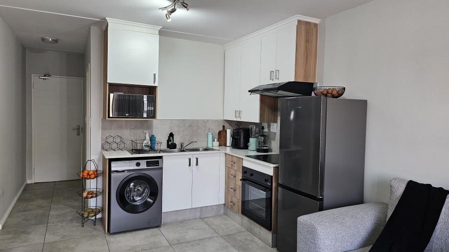 2 Bedroom Property for Sale in Parkhaven Gauteng