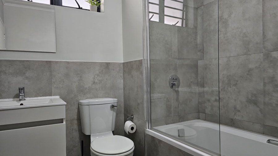2 Bedroom Property for Sale in Parkhaven Gauteng