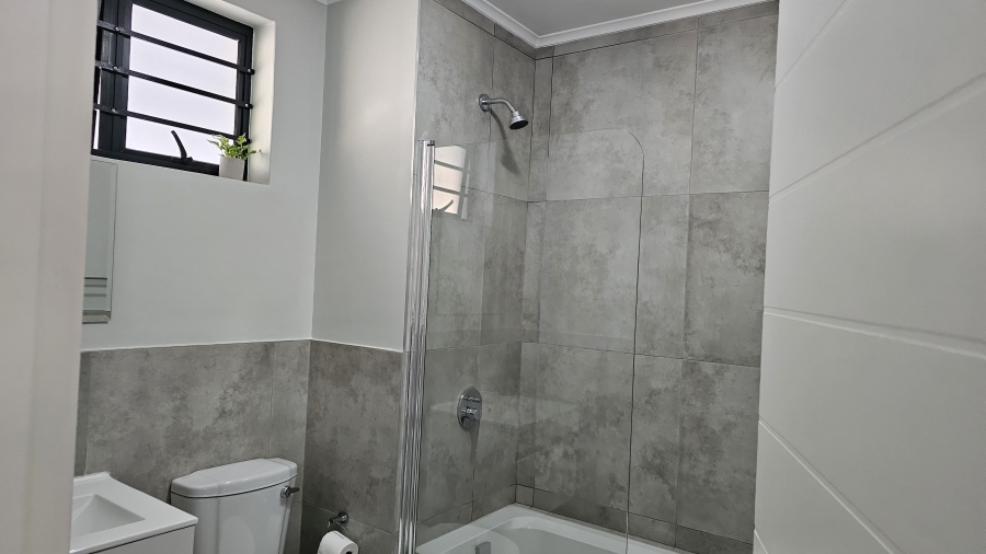 2 Bedroom Property for Sale in Parkhaven Gauteng