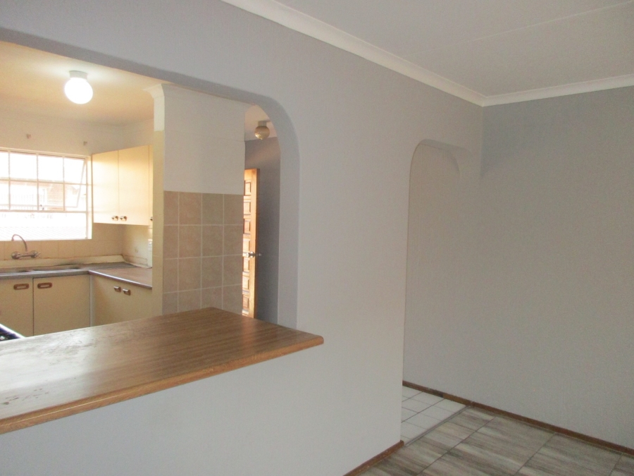 To Let 2 Bedroom Property for Rent in Ferndale Gauteng