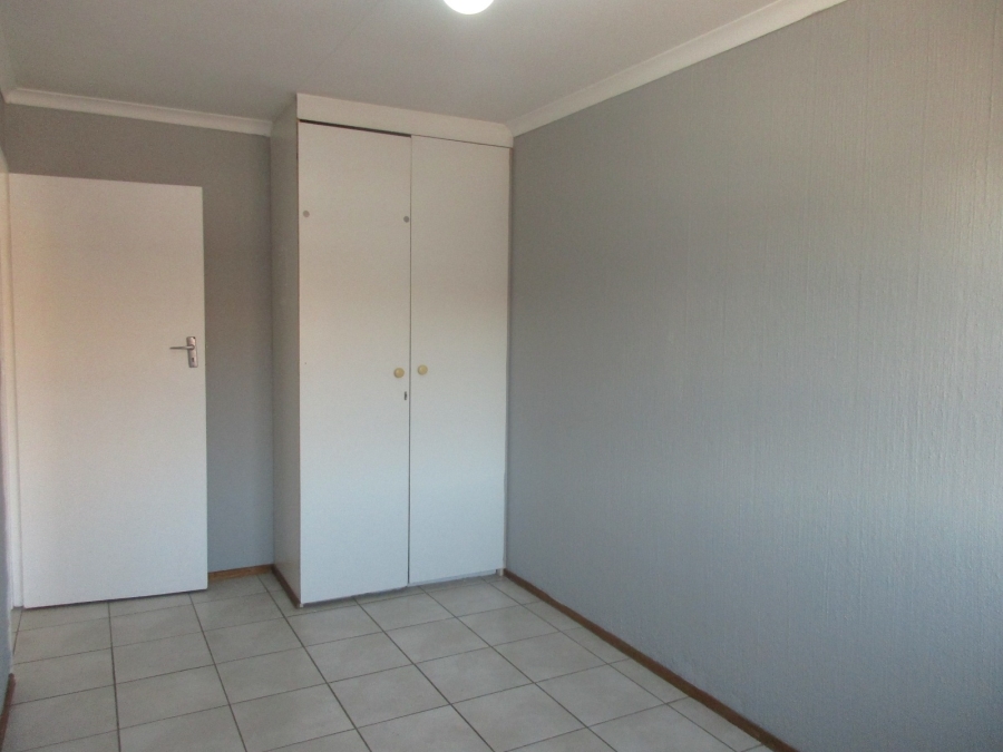 To Let 2 Bedroom Property for Rent in Ferndale Gauteng