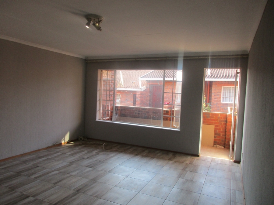 To Let 2 Bedroom Property for Rent in Ferndale Gauteng