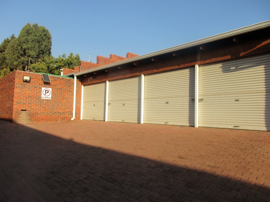 To Let 2 Bedroom Property for Rent in Ferndale Gauteng
