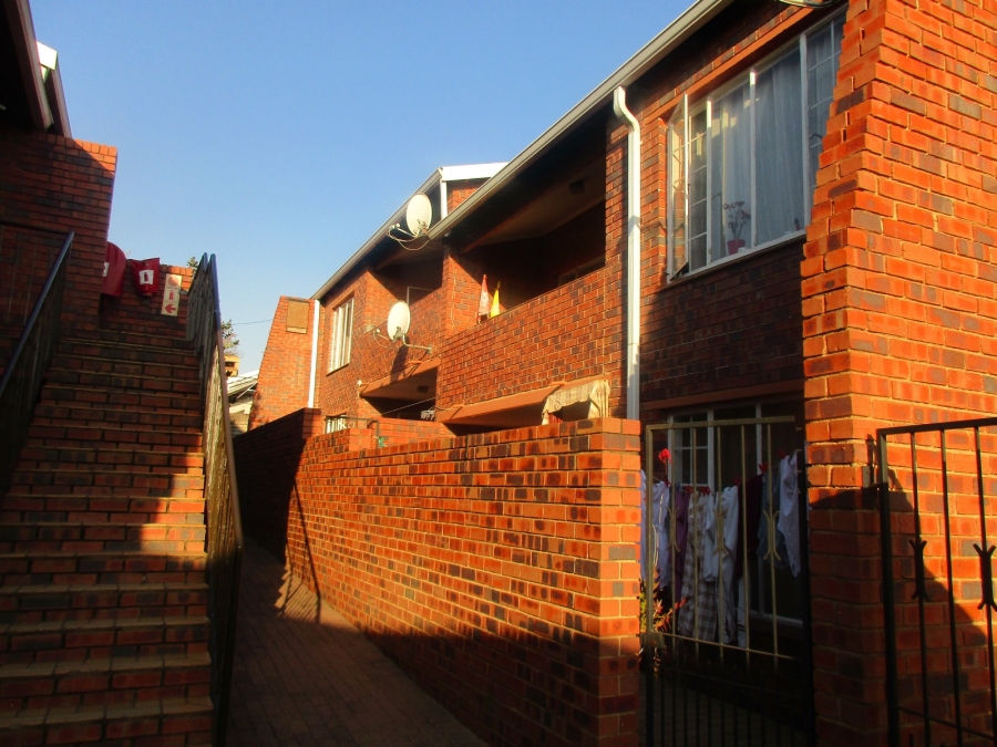 To Let 2 Bedroom Property for Rent in Ferndale Gauteng