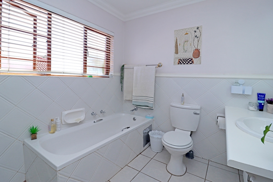 3 Bedroom Property for Sale in Sandringham Gauteng