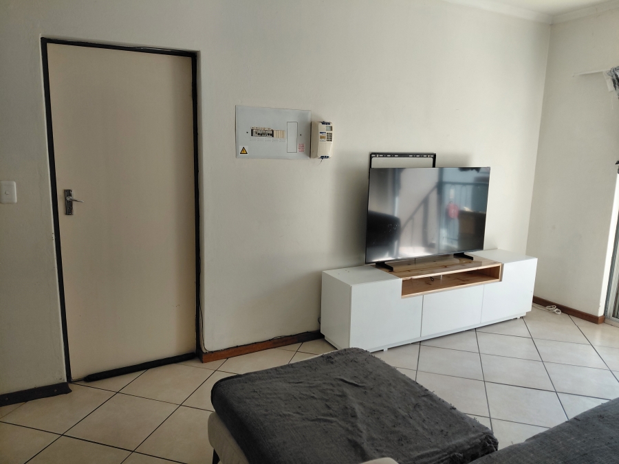 To Let 2 Bedroom Property for Rent in Ferndale Gauteng