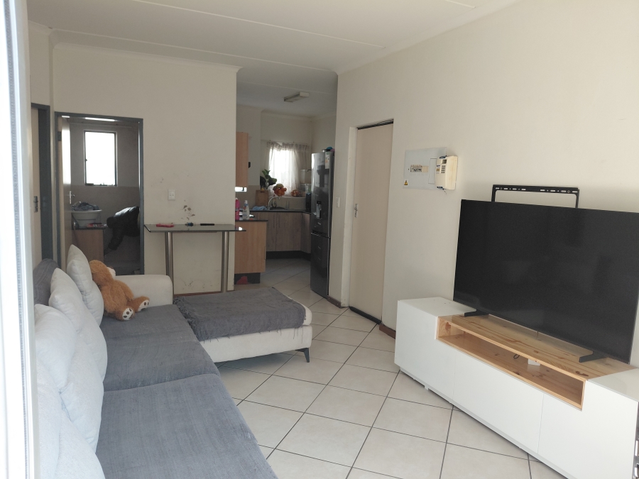 To Let 2 Bedroom Property for Rent in Ferndale Gauteng