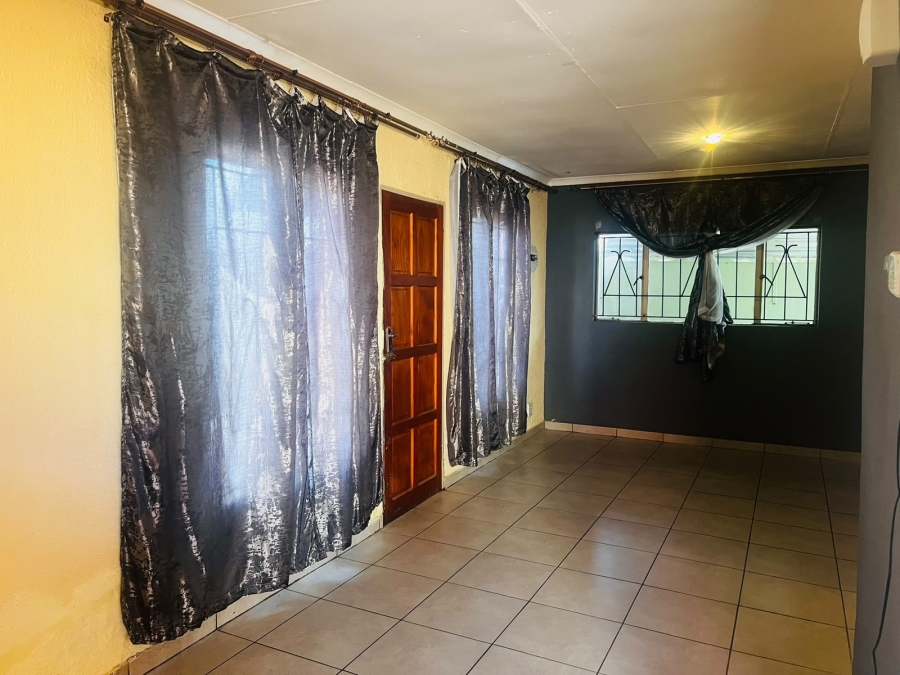 To Let 3 Bedroom Property for Rent in Ennerdale Gauteng