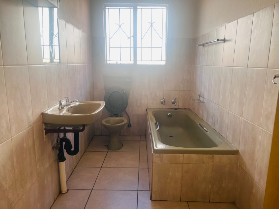 To Let 3 Bedroom Property for Rent in Ennerdale Gauteng