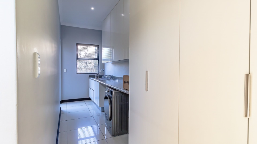 7 Bedroom Property for Sale in Midlands Estate Gauteng