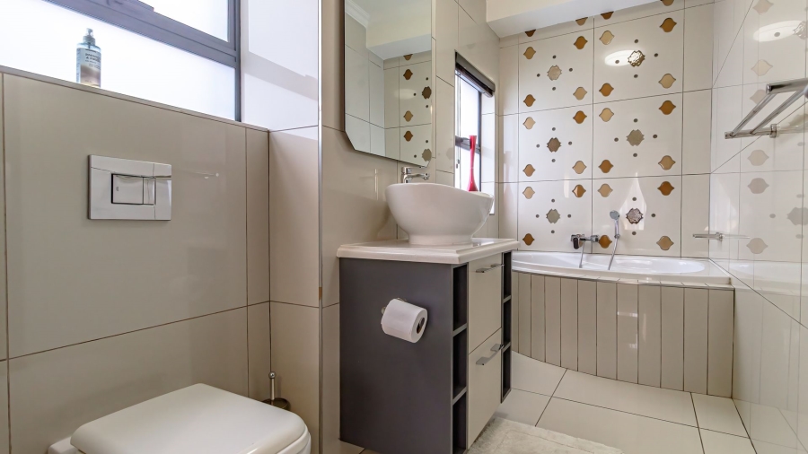 7 Bedroom Property for Sale in Midlands Estate Gauteng