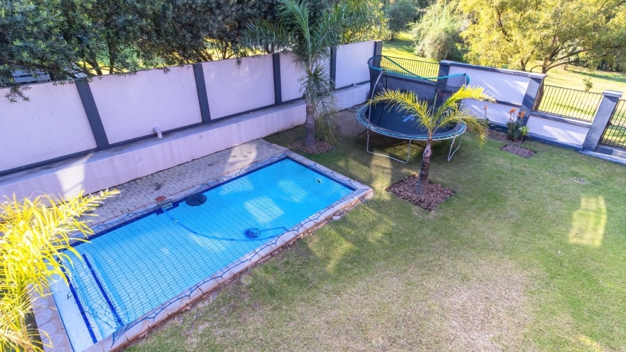 7 Bedroom Property for Sale in Midlands Estate Gauteng