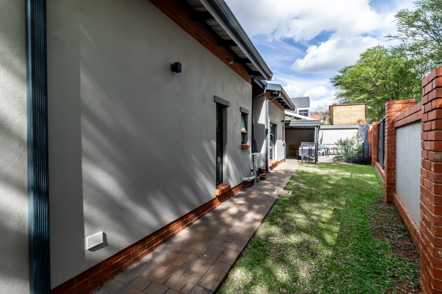2 Bedroom Property for Sale in Zambezi Country Estate Gauteng