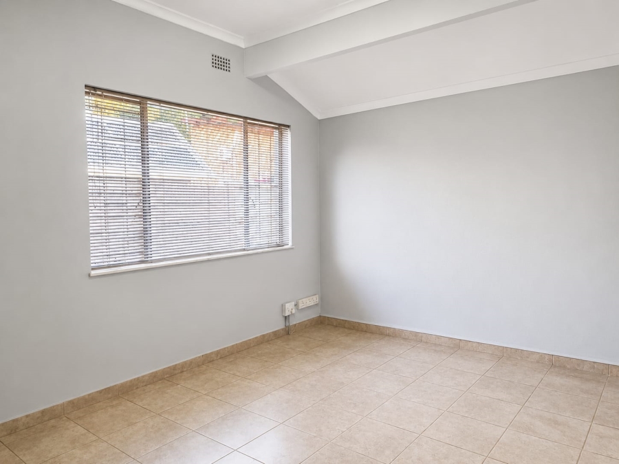 To Let 3 Bedroom Property for Rent in Magalieskruin Gauteng
