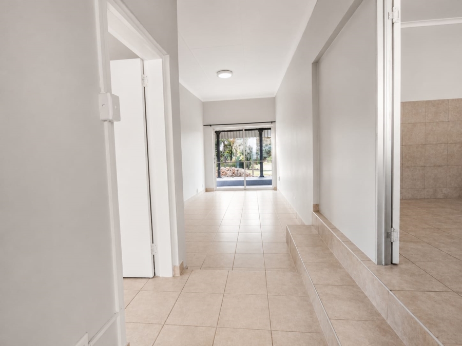 To Let 1 Bedroom Property for Rent in Magalieskruin Gauteng