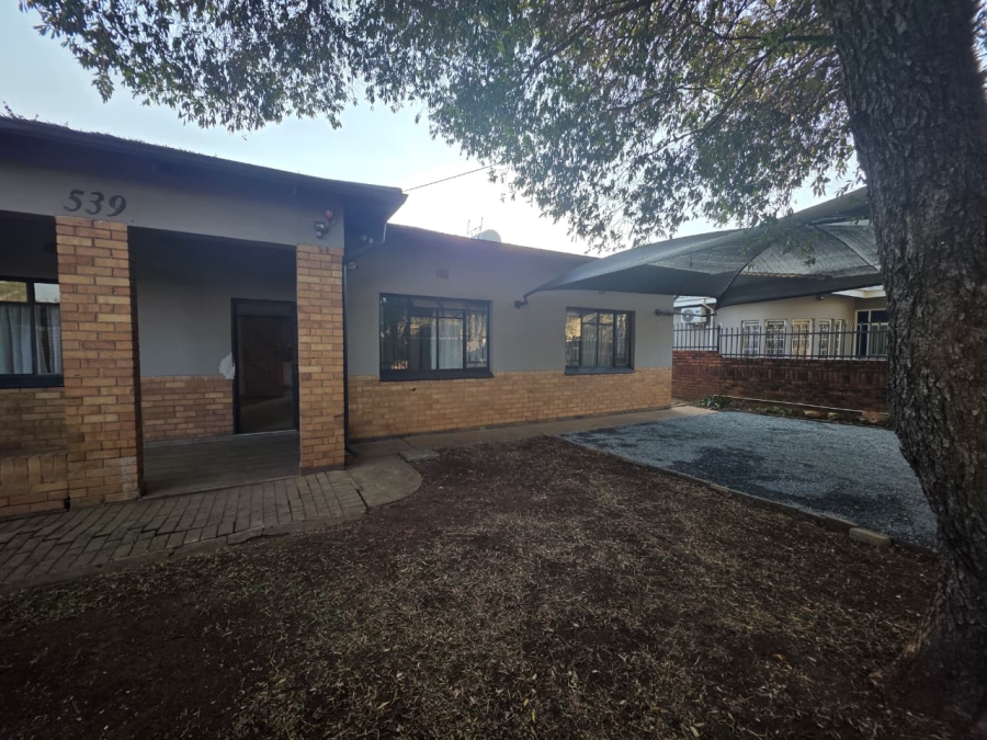 To Let 3 Bedroom Property for Rent in Villieria Gauteng