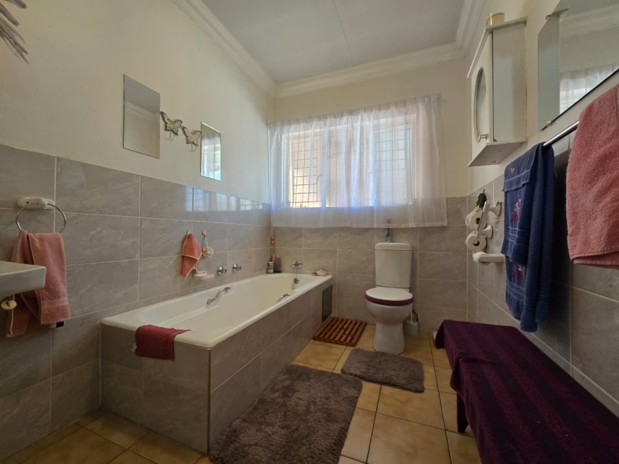 To Let 3 Bedroom Property for Rent in Pretoria North Gauteng
