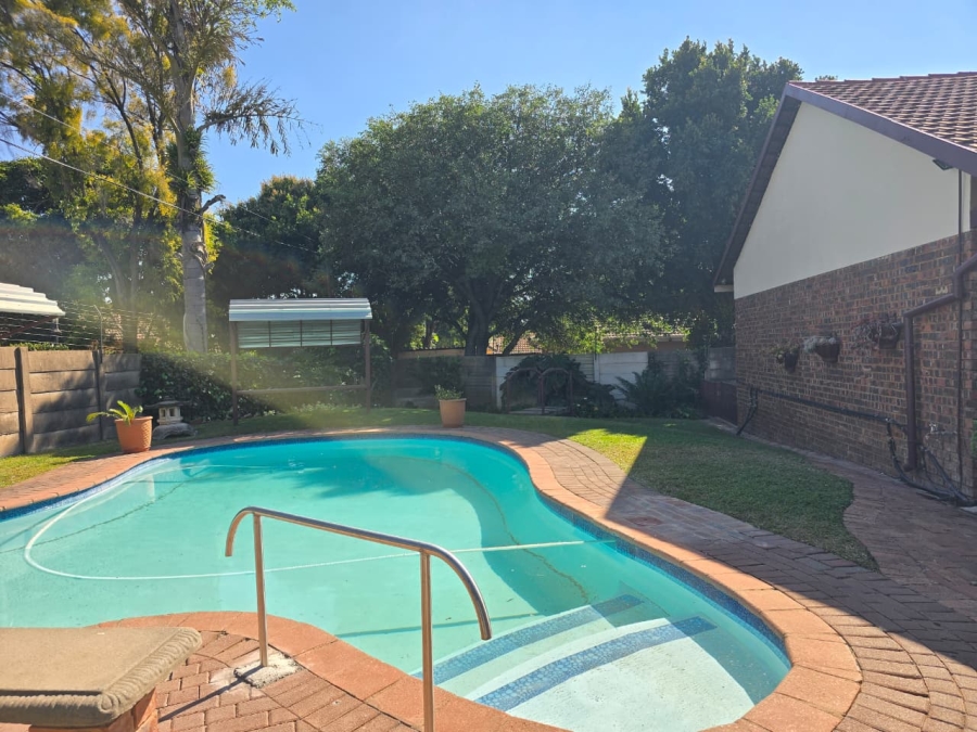 To Let 3 Bedroom Property for Rent in Pretoria North Gauteng