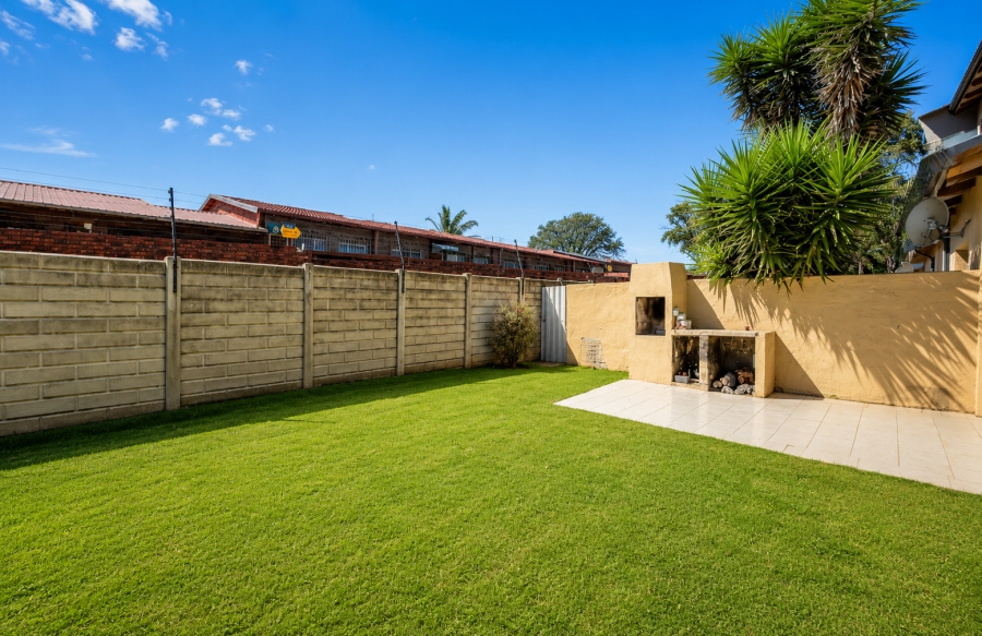2 Bedroom Property for Sale in Hamberg Gauteng