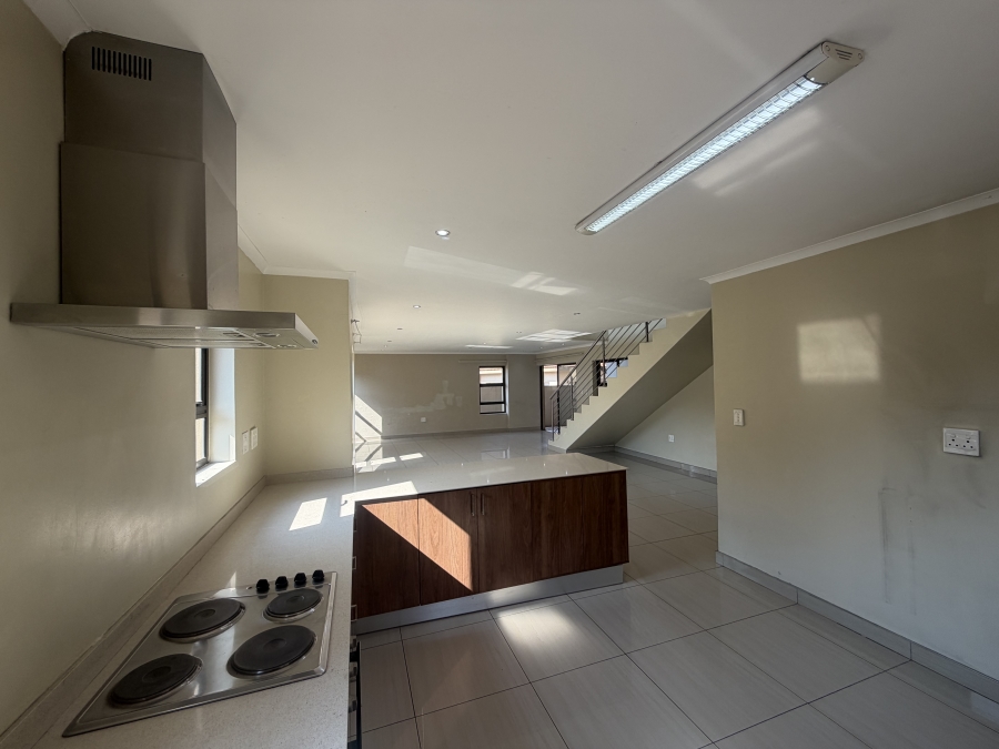To Let 3 Bedroom Property for Rent in Raslouw Gardens Gauteng