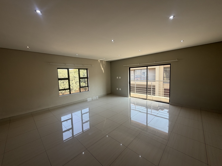 To Let 3 Bedroom Property for Rent in Raslouw Gardens Gauteng