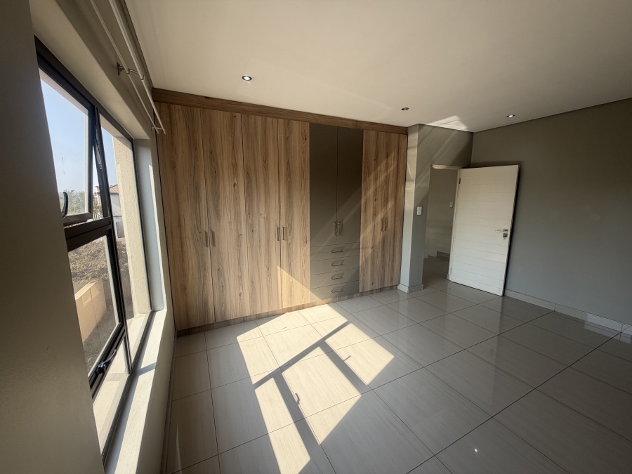 To Let 3 Bedroom Property for Rent in Raslouw Gardens Gauteng